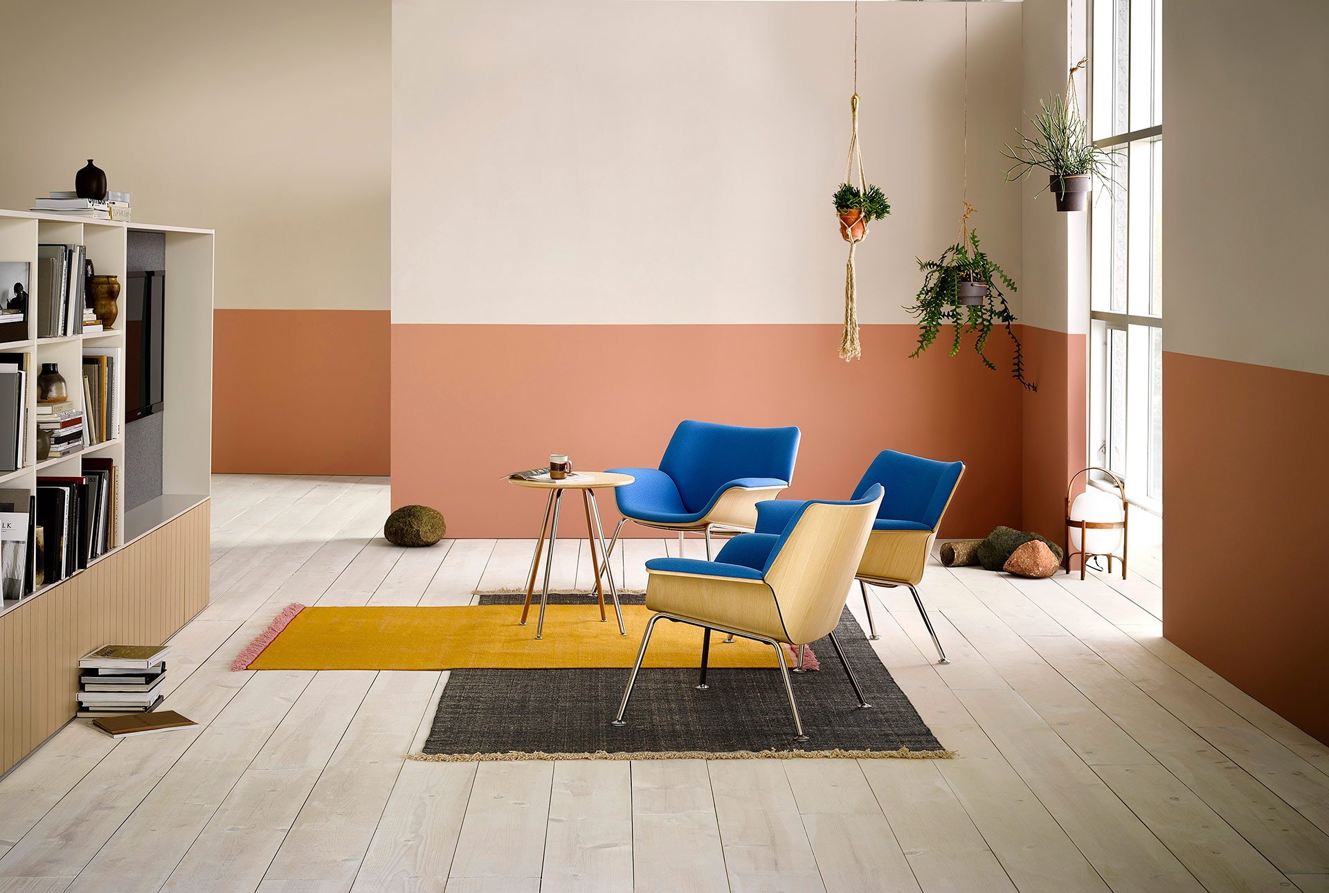 Swoop Plywood Lounge Chair Modern Home Magazine